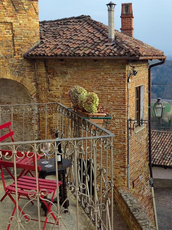 Foresteria Ristorante Conti Roero Monticello d'Alba Exterior photo